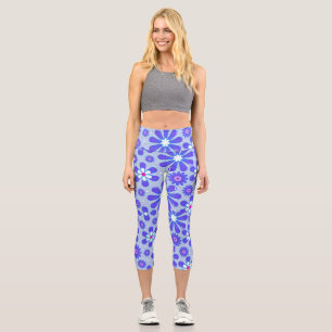 Trendy hippy flowers Theme Capri Leggings