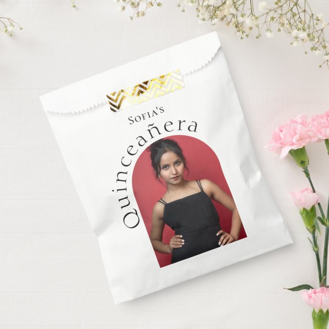 Trendy Modern Minimalist Arched Photo Quinceanera  Favour Bag (Sealed)