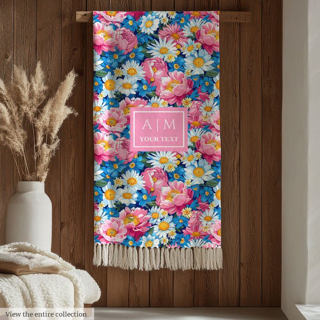 Trendy pastel blue and pink preppy monogram fleece blanket (Trendy pastel blue and pink preppy monogram fleece)