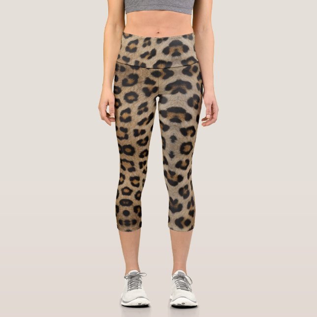 Trendy stylish bold leopard fur animal print chic capri leggings (Front)