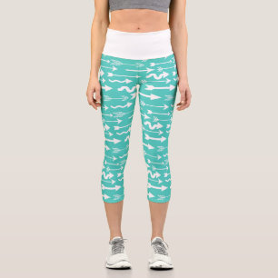 Trendy Teal and White Arrow Pattern Capri Leggings