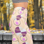 Trendy White Nucleus Pattern Yoga Capri Leggings<br><div class="desc">Elevate Your Look with Bold Energy Turn up the style with these stunning Nucleus Capri leggings! Mesmerising and colourful, these leggings combine bold design with all-day comfort. Whether you're hitting the gym or styling your casual outfit, they bring a unique flair to any occasion. Unleash your vibrant personality—grab yours now...</div>