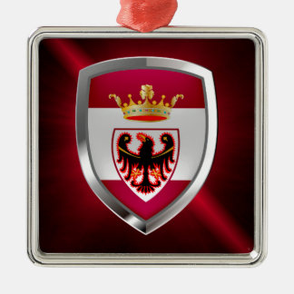 Trento Mettalic Emblem Metal Tree Decoration