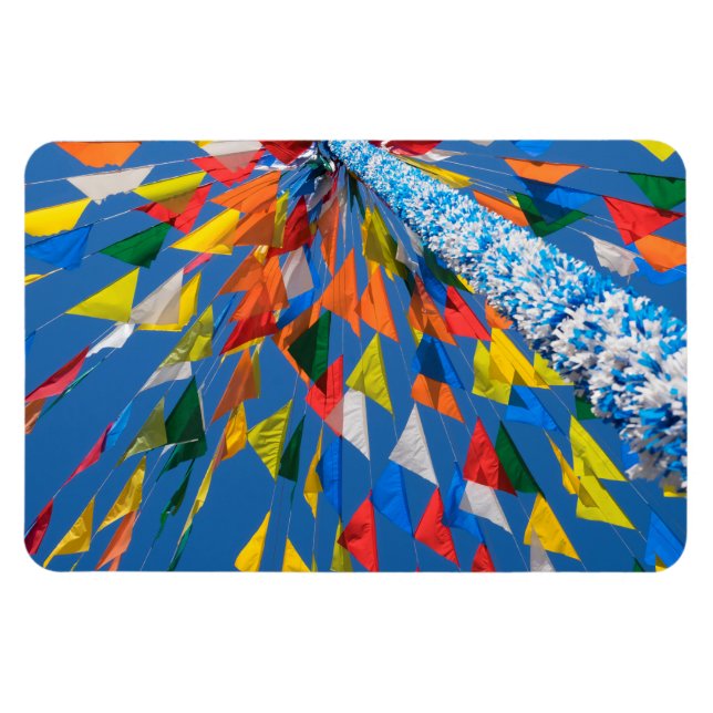 Triangle Flag Decoration Magnet (Horizontal)