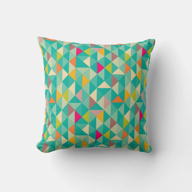 Triangles pattern cushion (Front)