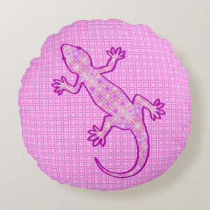 Tribal batik Gecko - orchid and shell pink Round Cushion
