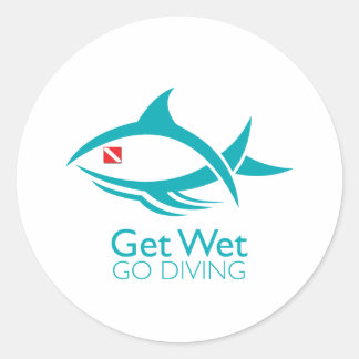 Tribal Dive Fish Classic Round Sticker