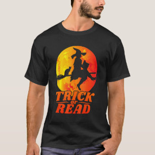 Trick Or Read Librarian Halloween Witch Cat Teache T-Shirt