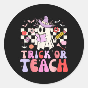 Trick Or Teach Groovy Teacher Halloween Retro Flor Classic Round Sticker