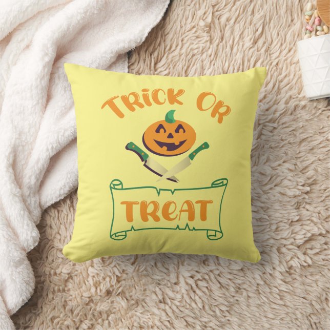 Trick or treat crossbones Halloween pumpkin face Cushion (Blanket)