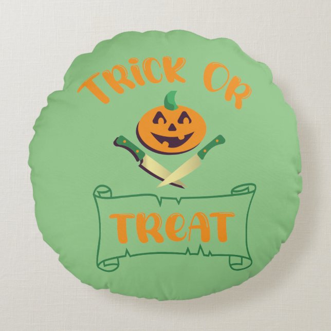 Trick or treat crossbones Halloween pumpkin face Round Cushion (Front)