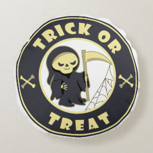 Trick or treat Halloween grim reaper character Round Cushion