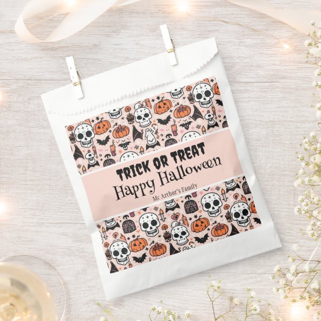 Trick or Treat Pink Halloween Custom Family Name Favour Bag (Clipped)