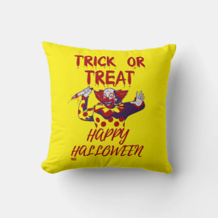 "TRICK OR TREAT SCARY CLOWN" halloween funny Cushion