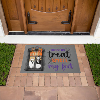 Trick or Treat Smell My Feet Halloween Doormat