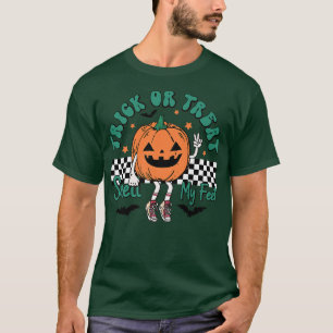 Trick or Treat Smell My Feet Pumpkin Kids Toddler T-Shirt