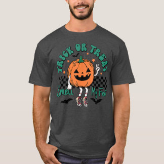Trick or Treat Smell My Feet Pumpkin Kids Toddler  T-Shirt
