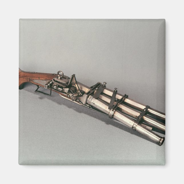 Triple-barrelled pistol magnet (Front)