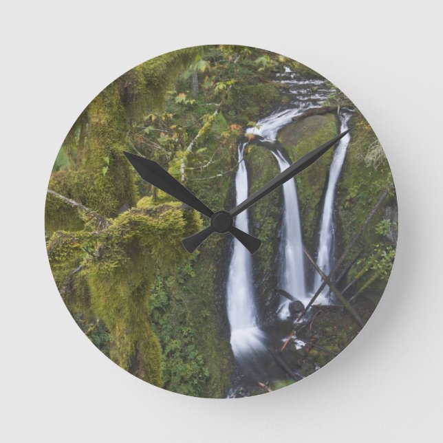 Triple Falls, Columbia River Gorge Round Clock (Front)