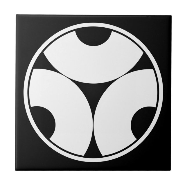 Trisected snake eyes in threadlike ring tile (Front)