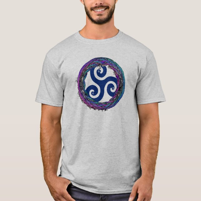 Triskele Celtic Interwoven Enso Design T-Shirt (Front)