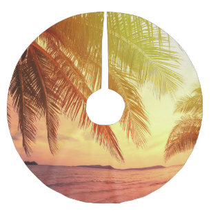 Tropical Beach Paradise: Serene Landscape. Brushed Polyester Tree Skirt