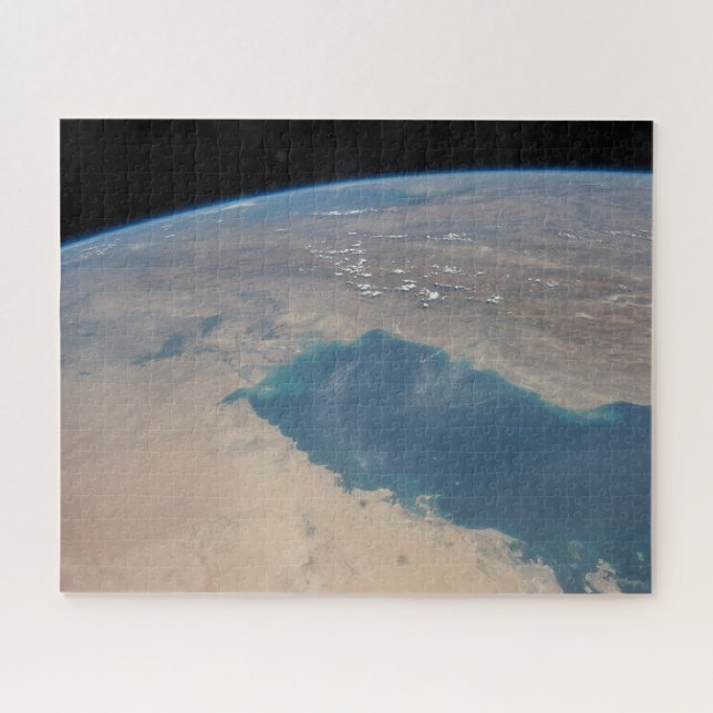 Tropical Blue Waters Of The Persian Gulf. Jigsaw Puzzle (Horizontal)