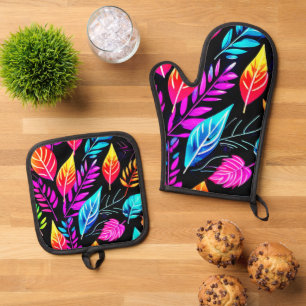 Tropical Foliage: Leaf Art Oven Mitt & Pot Holder Set