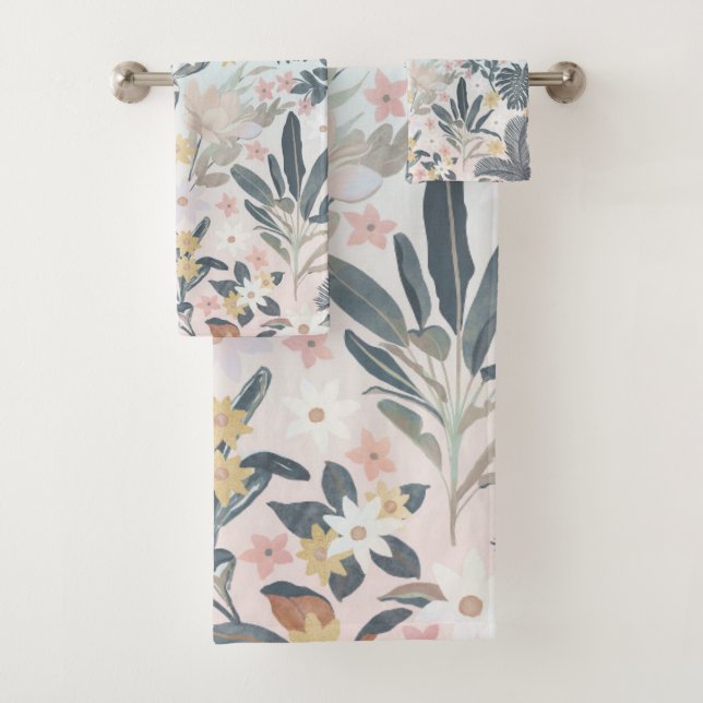 Tropical Grey Gold Foliage Floral Pattern Bath Towel Set (Insitu)