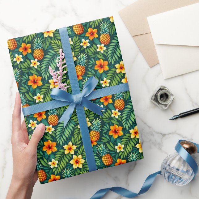 Tropical leaves and pineapple pattern wrapping paper (Gifting)