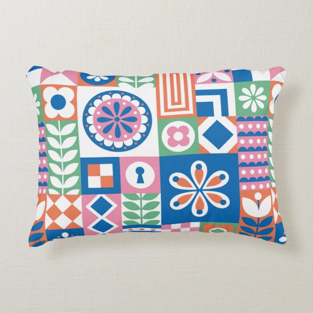 Tropical leaves. Botanical seamless pattern. Tropi Decorative Cushion (Front)