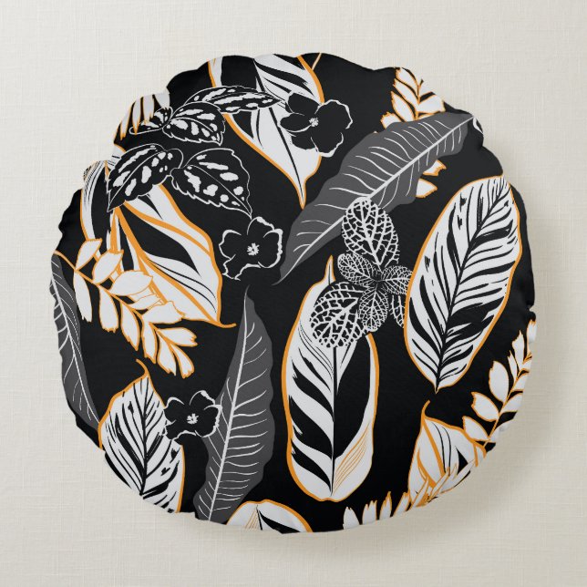 Tropical Night Foliage: Dark Vintage Pattern Round Cushion (Front)