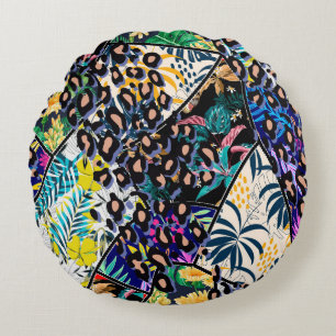 Tropical patchwork leaf and leaves pattern backgro round cushion