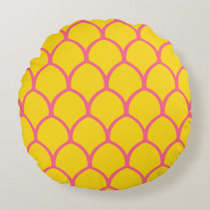 Tropical Pineapple Pattern in Pink and Yellow Round Cushion