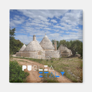 Trulli houses in Puglia/Apulia Magnet