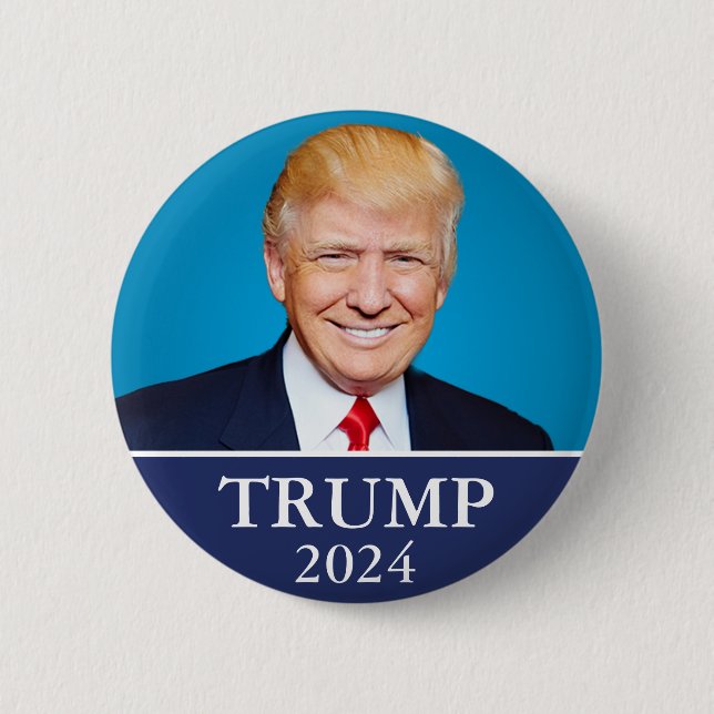 Trump 2024  6 cm round badge (Front)