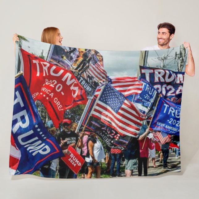 TRUMP 2024 FLEECE BLANKET (In Situ)