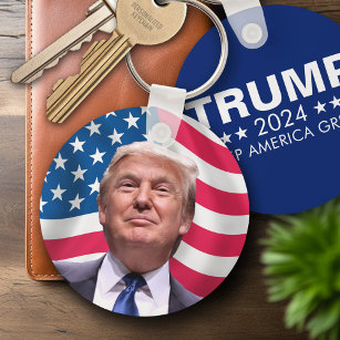 Trump 2024 Keep America Great - photo on back Key Ring