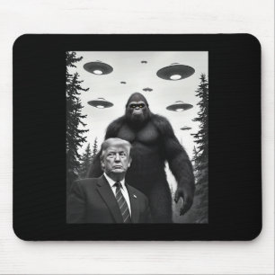 Trump Bigfoot Ufo Alien Encounter Extraterrestrial Mouse Pad