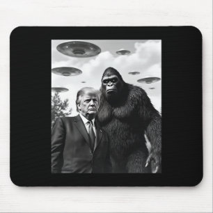 Trump Bigfoot Ufo Alien Encounter Extraterrestrial Mouse Pad