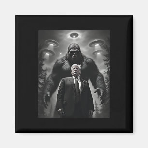 Trump Bigfoot Ufo Alien Extraterrestrial Encounter Magnet