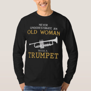 Trumpet Diva Granny - Never Underestimate Her Musi T-Shirt