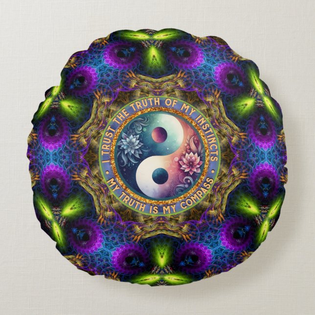 Trust Instincts Growth Compass Direction Inspire Round Cushion (Front)