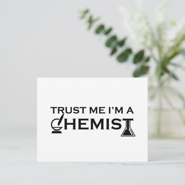 Trust me I am a chemist funny chemistry quotes Holiday Postcard (Standing Front)