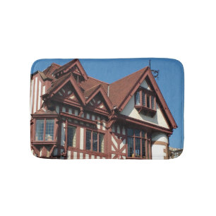 Tudor oak frame building, Edinburgh, Scotland Bath Mat