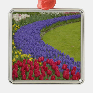 Tulip and Grape Hyacinth and daffodil garden, Metal Tree Decoration