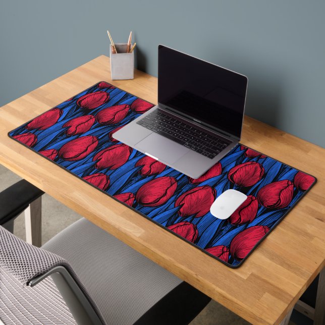 Tulips in red and blue desk mat (Office 2)
