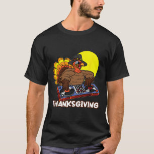 Turkey DJ Thanksgiving Day Cool Fall Dance Music D T-Shirt