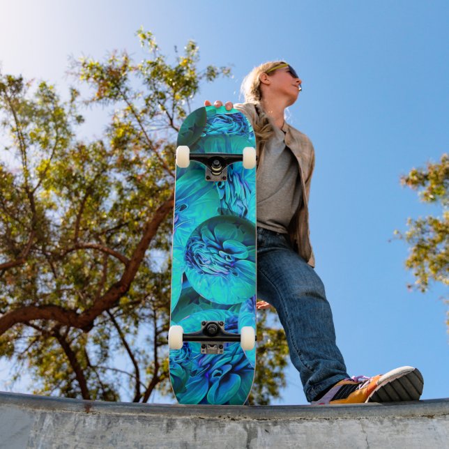  Turquoise and blue spheres in 3D optics  Skateboard (Outdoor 1)