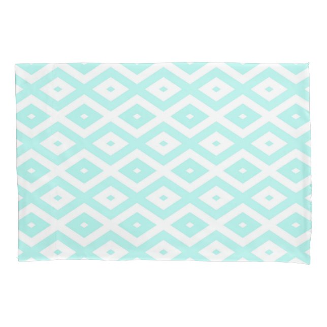 Turquoise and white diamond pattern pillowcase (Front)